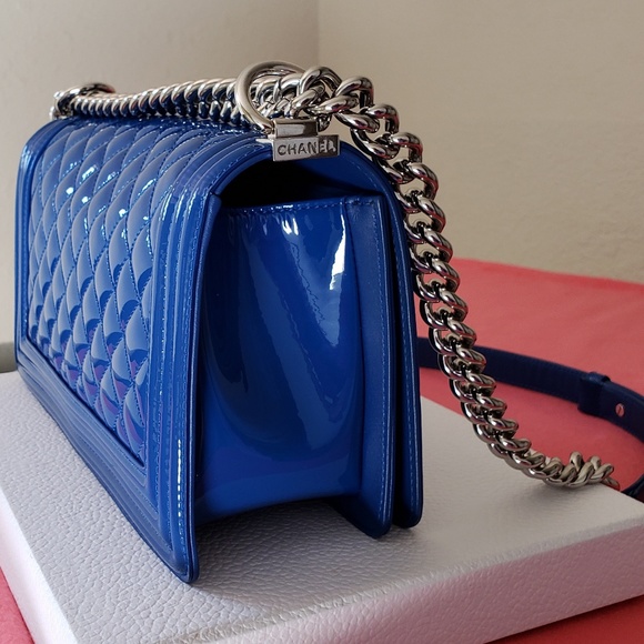 Chanel boy medium blue patent leather bag - Picture 6 of 8